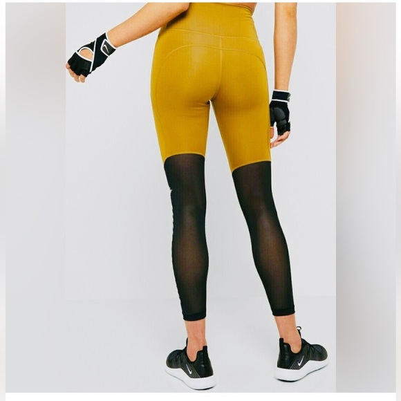 Nike Dri-Fit Half Mesh Leggings - Picture 3 of 9